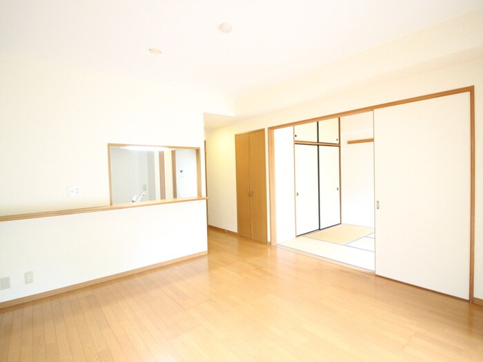 物件内観写真8　(居室)