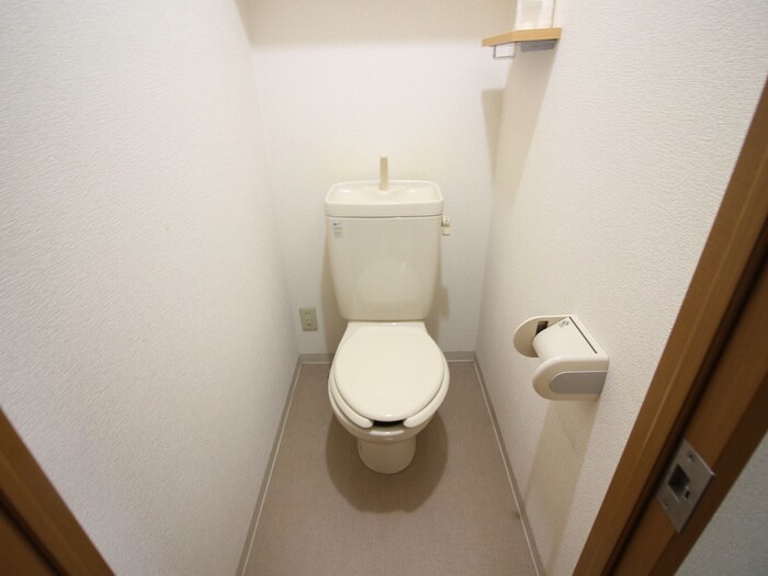 物件内観写真13　(トイレ)