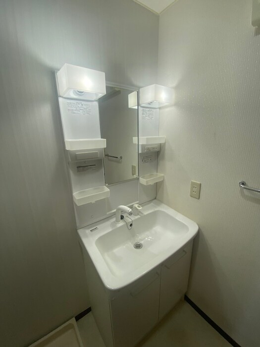 物件内観写真7　(洗面)