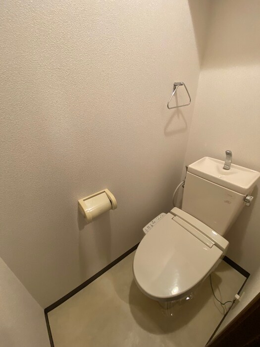 物件内観写真10　(トイレ)