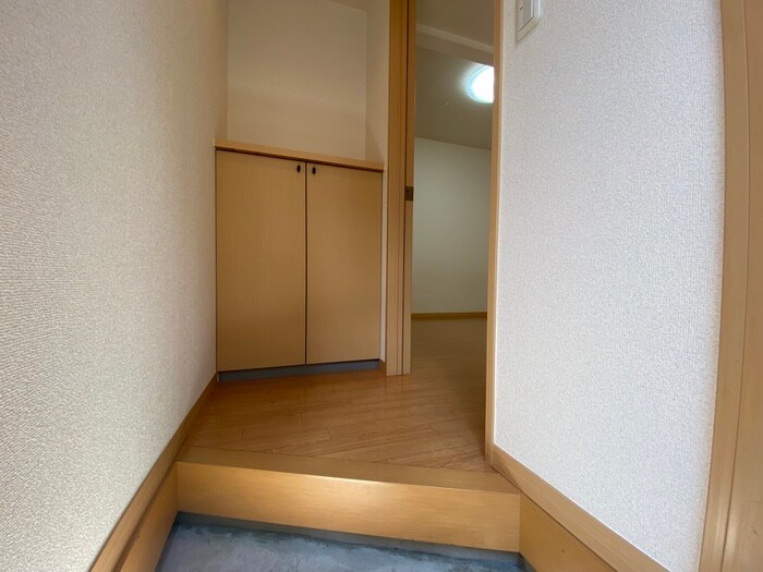 物件内観写真11　(廊下)