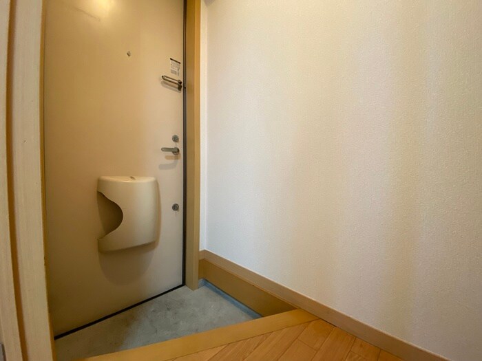 物件内観写真21　(玄関)