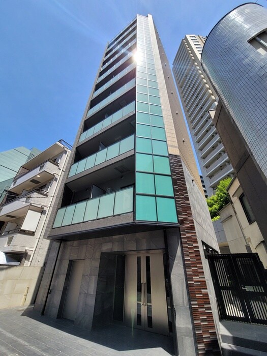 物件外観写真6　(エントランス部分)