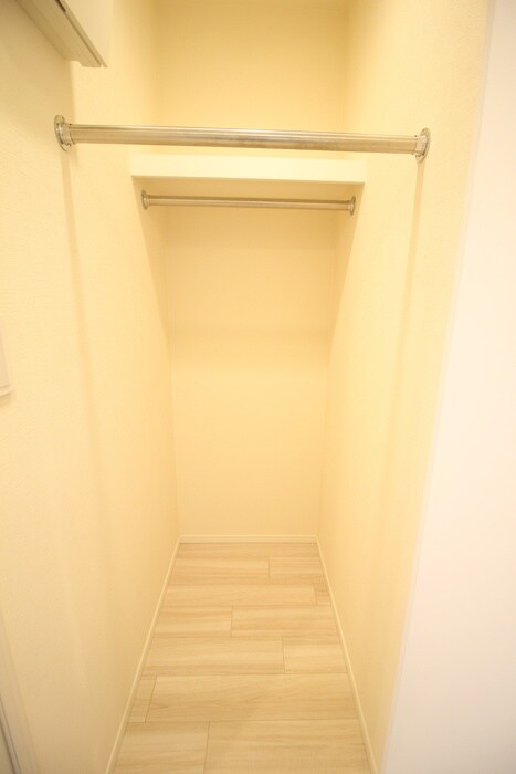 物件内観写真13　(収納)