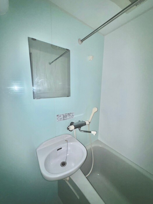 物件内観写真11　(洗面)