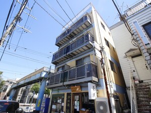 コ－トロングヒルⅢ外観写真
