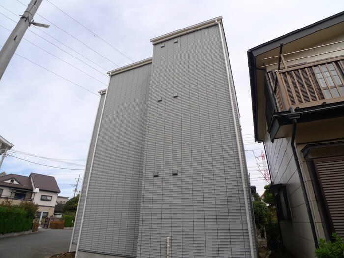 物件外観写真6　(建築中)