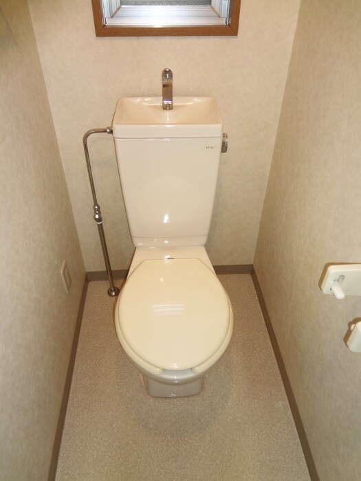 物件内観写真13　(トイレ)