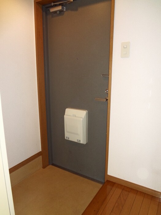 物件内観写真15　(玄関)