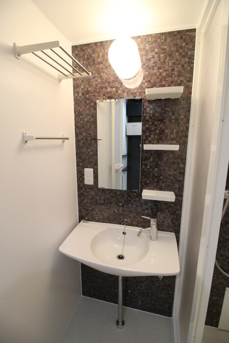 物件内観写真12　(洗面)