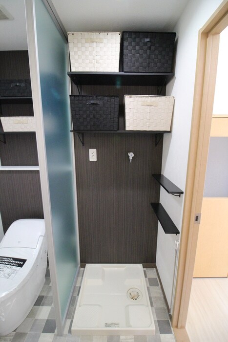 物件内観写真13　(洗濯機置場)