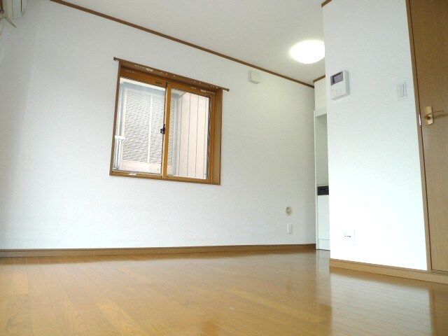 物件内観写真3　(居室)
