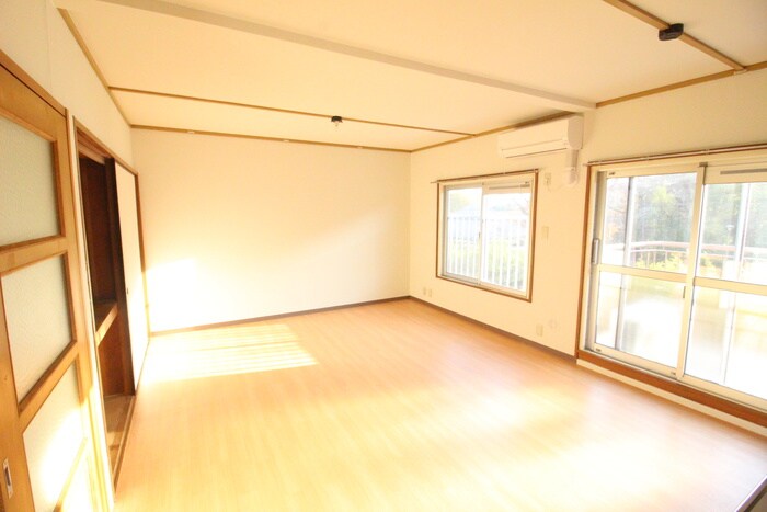 物件内観写真9　(居室)