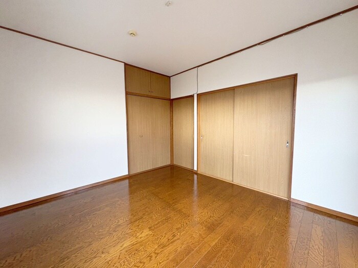 物件内観写真6　(居室)