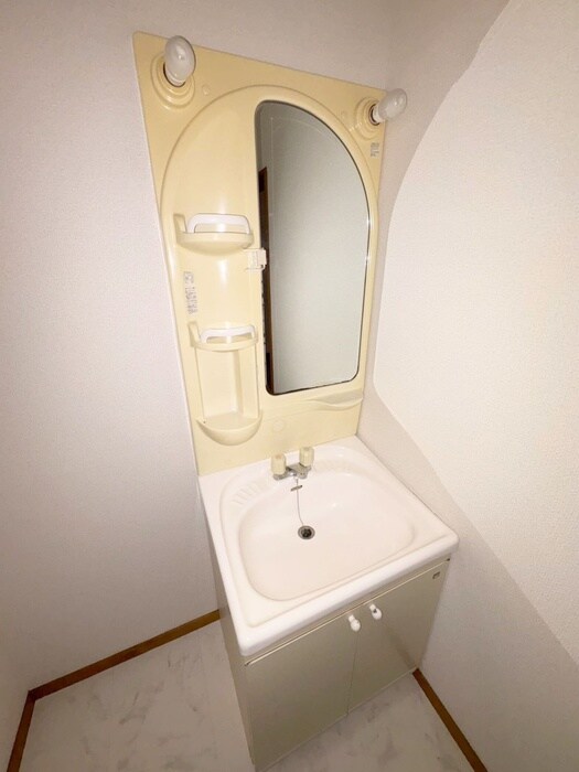 物件内観写真10　(洗面)