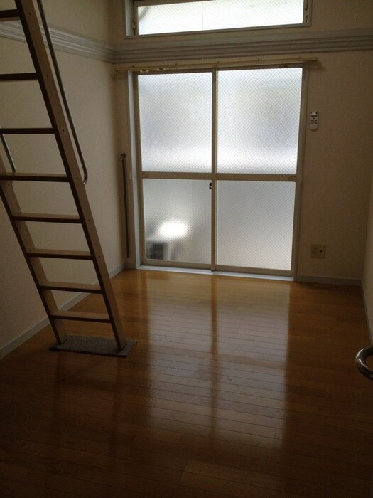 レオパレス三軒茶屋の靴箱