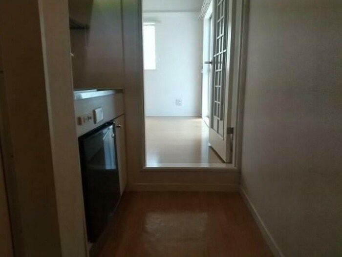 レオパレス三軒茶屋の廊下