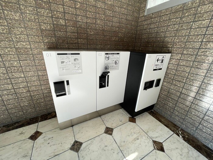 物件外観写真4　(建物設備)