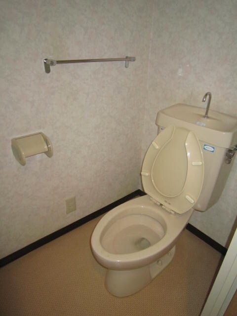 物件内観写真15　(トイレ)