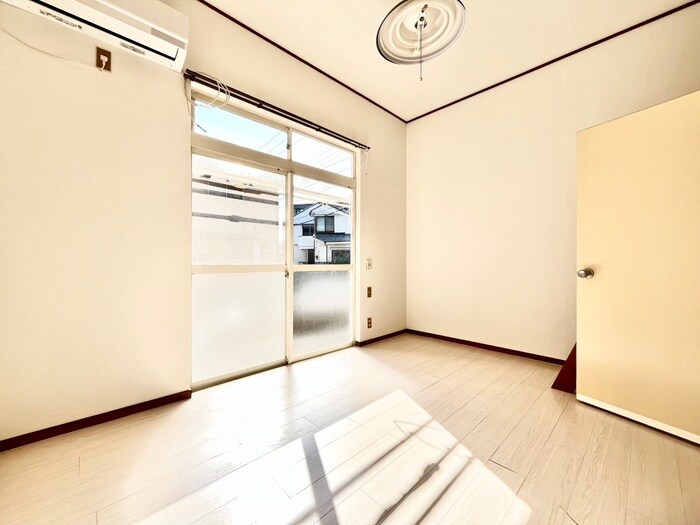 物件内観写真10　(居室)