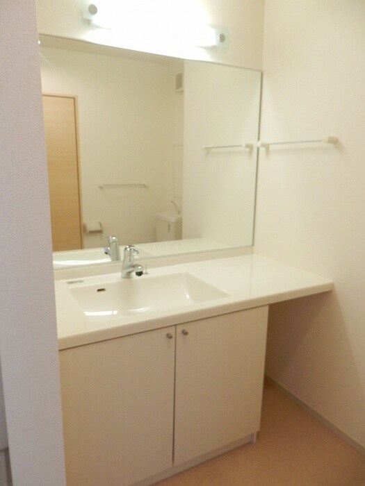 物件内観写真6　(洗面)