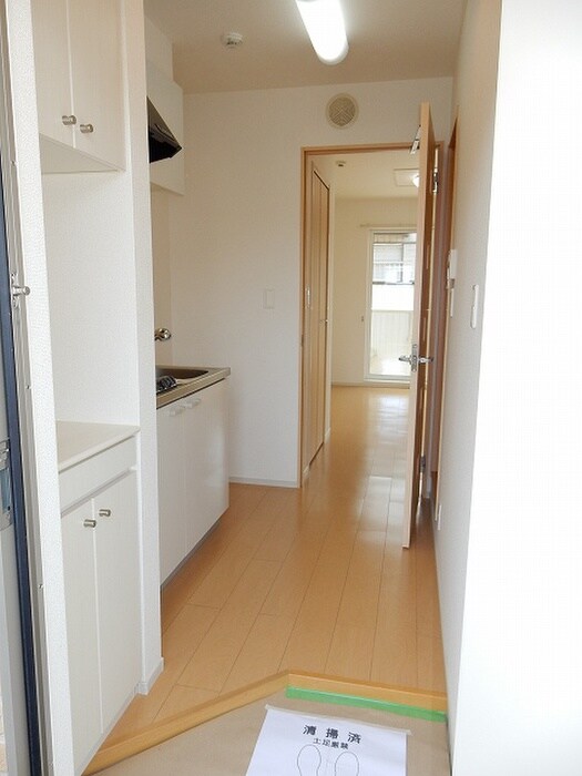 物件内観写真7　(廊下)