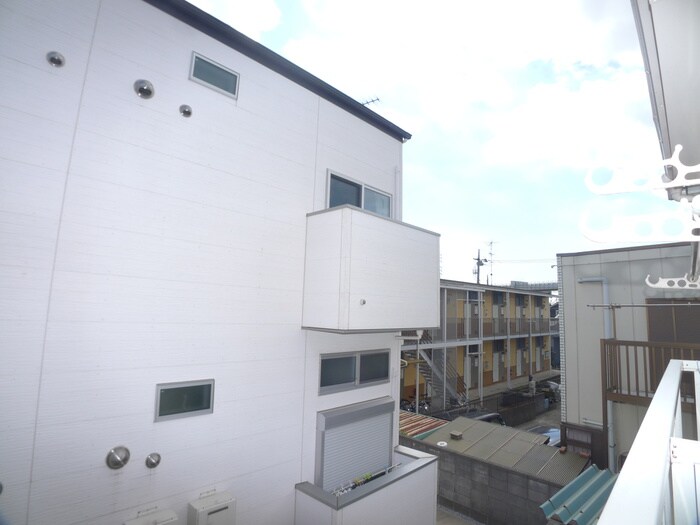 物件内観写真10　(室内からの展望)