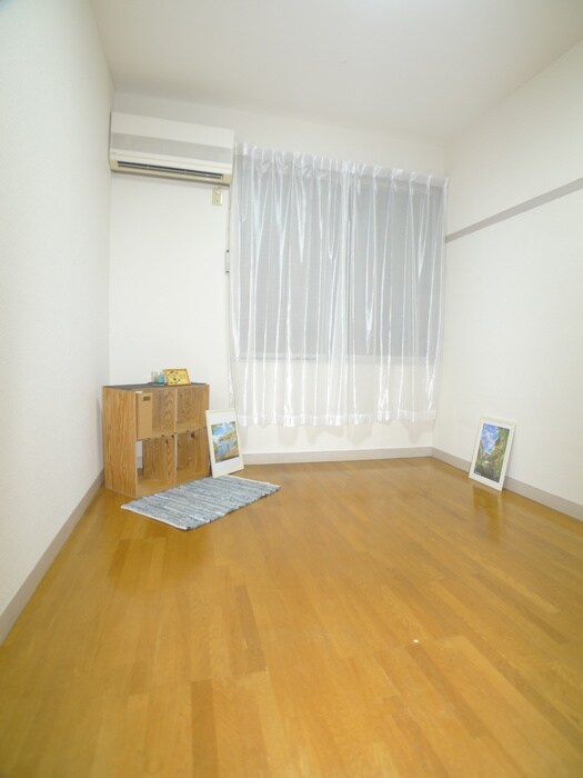 物件内観写真14　(居室)