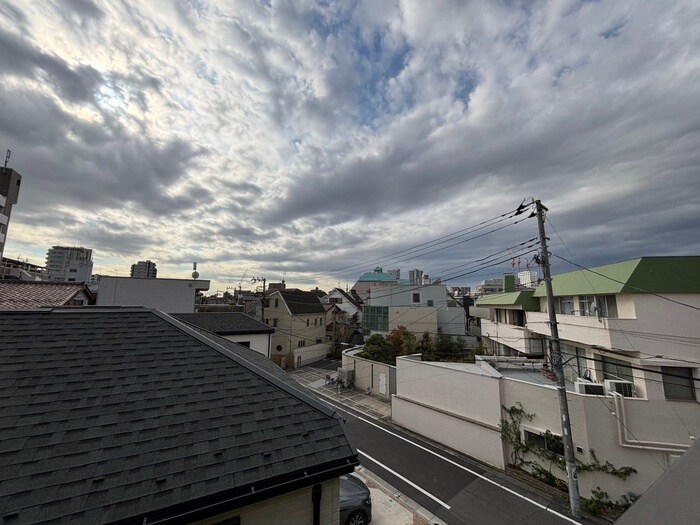 物件内観写真22　(室内からの展望)