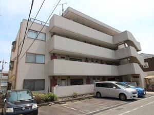 山上マンション外観写真