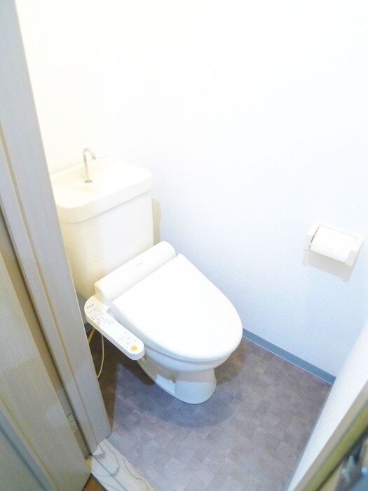 物件内観写真11　(トイレ)