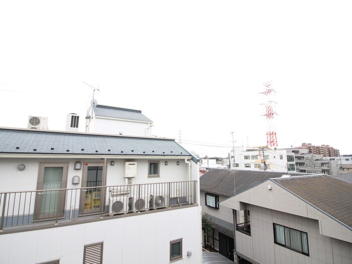 物件内観写真16　(室内からの展望)