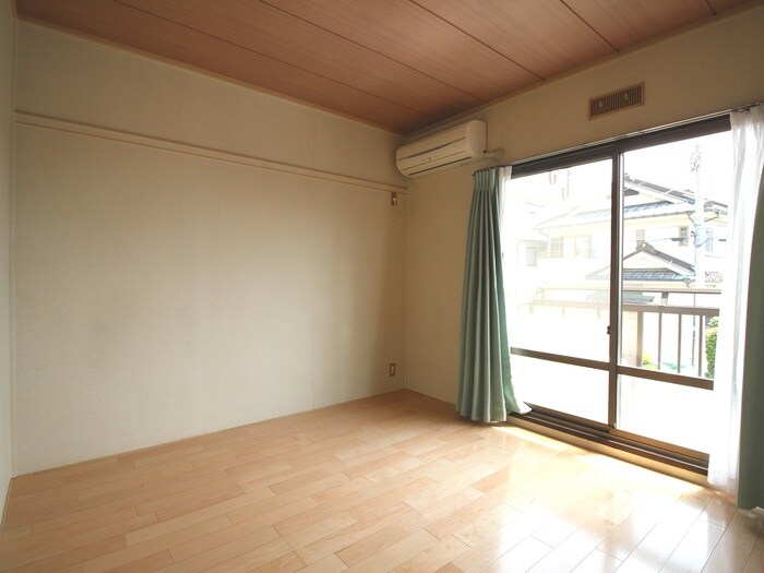 物件内観写真10　(居室)