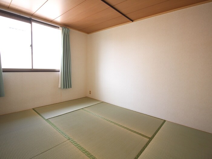 物件内観写真11　(居室)