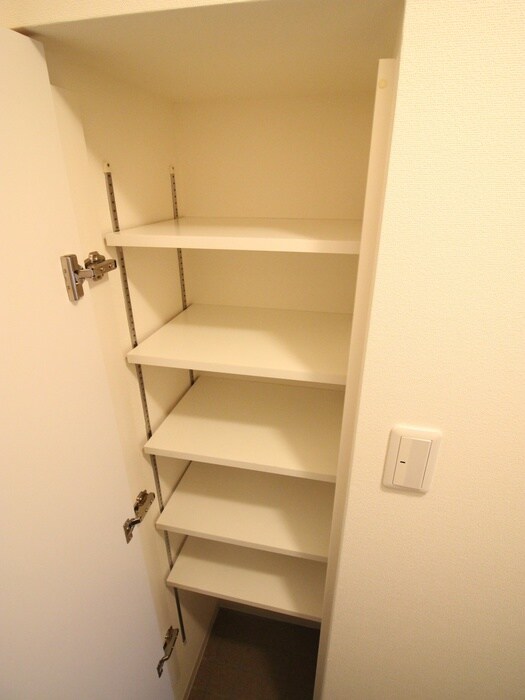 物件内観写真18　(靴箱)