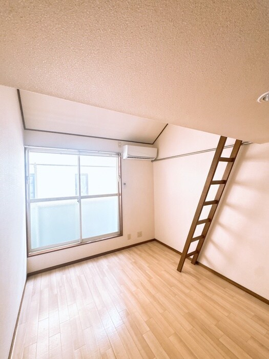 物件内観写真11　(居室)