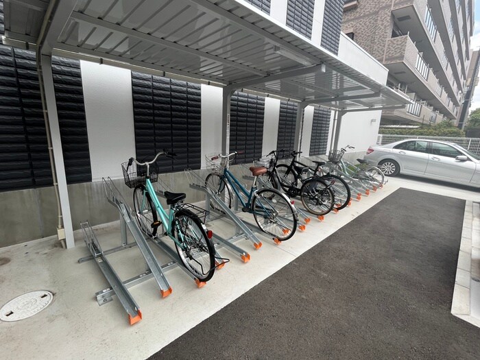物件外観写真3　(駐輪場)