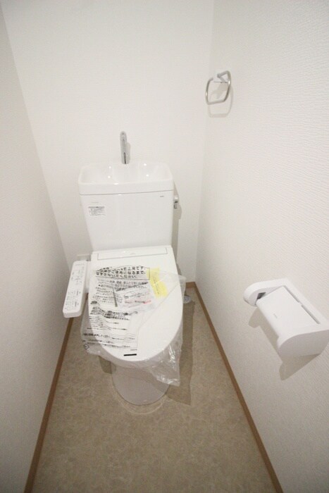 物件内観写真17　(トイレ)