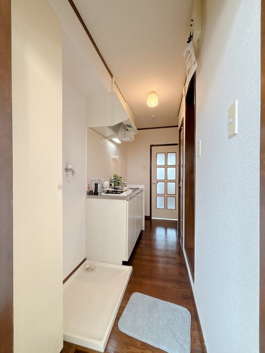 物件内観写真16　(廊下)