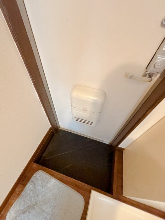 物件内観写真21　(玄関)