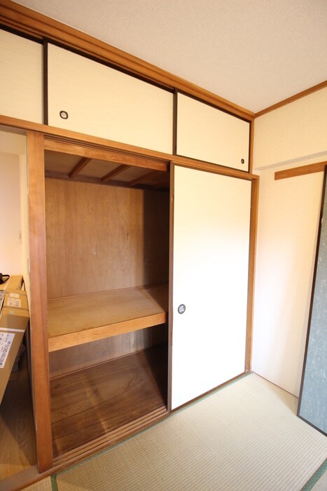 物件内観写真13　(収納)