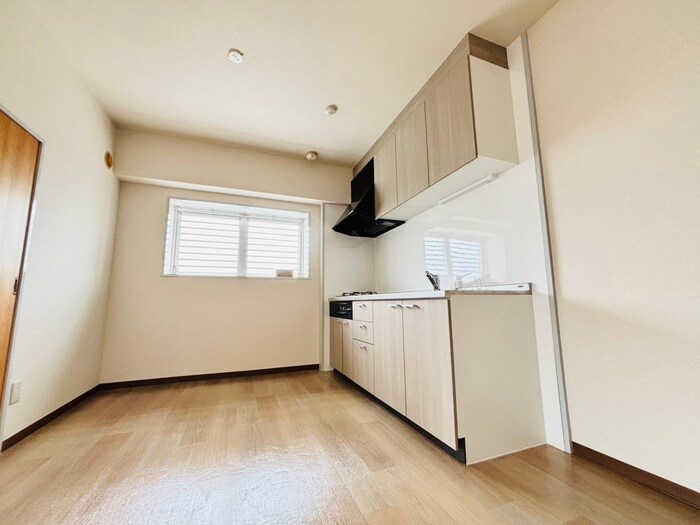 物件内観写真8　(内観写真)