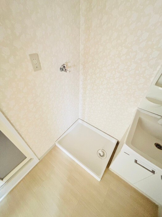 物件内観写真17　(洗濯機置場)