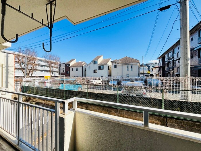 物件内観写真22　(室内からの展望)