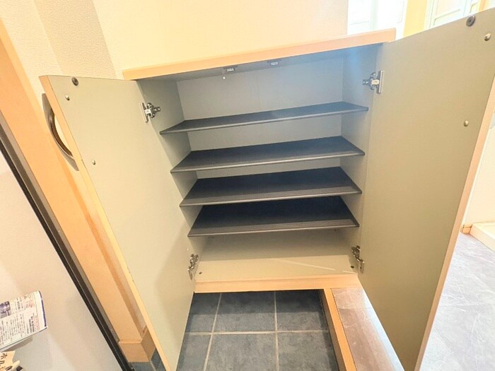 物件内観写真17　(靴箱)