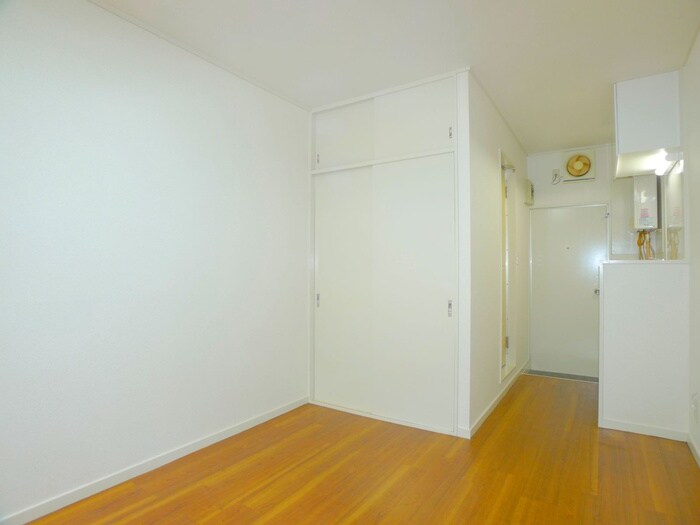 物件内観写真10　(居室)