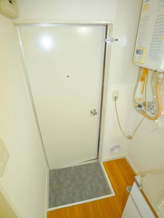 物件内観写真17　(玄関)