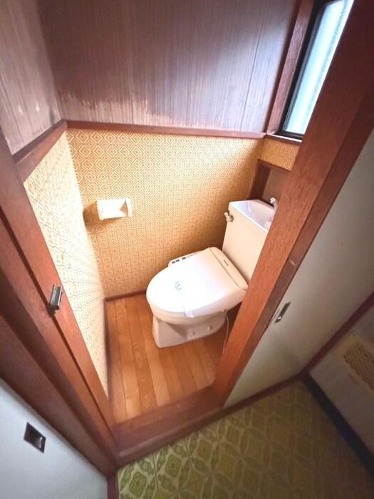 物件内観写真14　(トイレ)