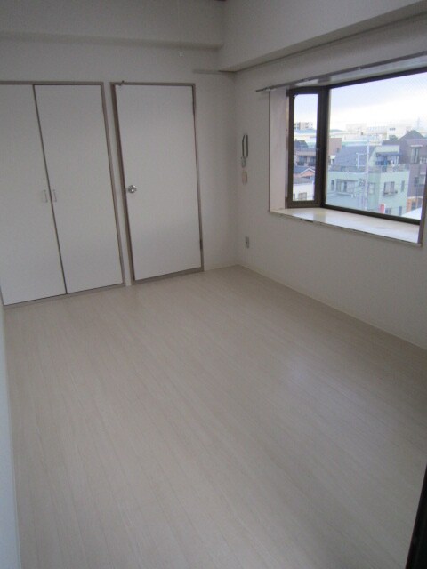 物件内観写真6　(居室)