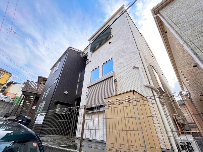 物件外観写真2　(外観写真)